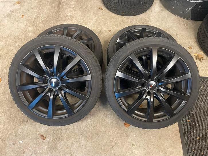 Winterset 18 inch Pirelli 5x112 225/40/18 VW Golf, Auto-onderdelen, Banden en Velgen, Banden en Velgen, Winterbanden, 18 inch
