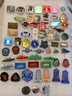 !! ruim 60 verschillende speldjes Rotterdam en omgeving, Verzamelen, Speldjes, Pins en Buttons, Ophalen of Verzenden, Gebruikt