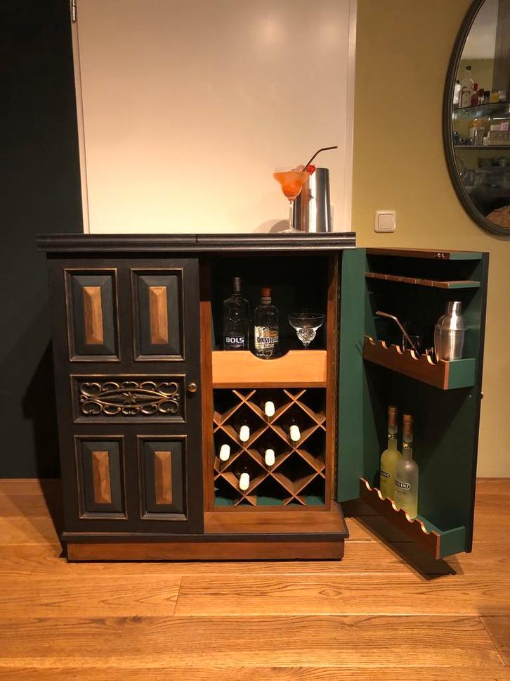 Uitklapbare drankkast/ bar op wielen, Huis en Inrichting, Kasten | Buffetkasten, Zo goed als nieuw, Minder dan 100 cm, 50 tot 100 cm