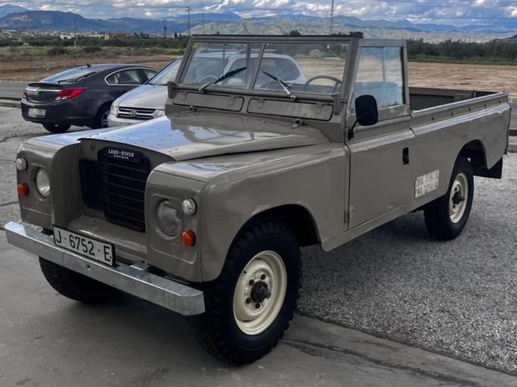 Land Rover 109, OLDTIMER, bouwjaar 1980, 100% rijklaar, Auto's, Oldtimers, Bedrijf, Land Rover, Diesel, SUV of Terreinwagen, Handgeschakeld