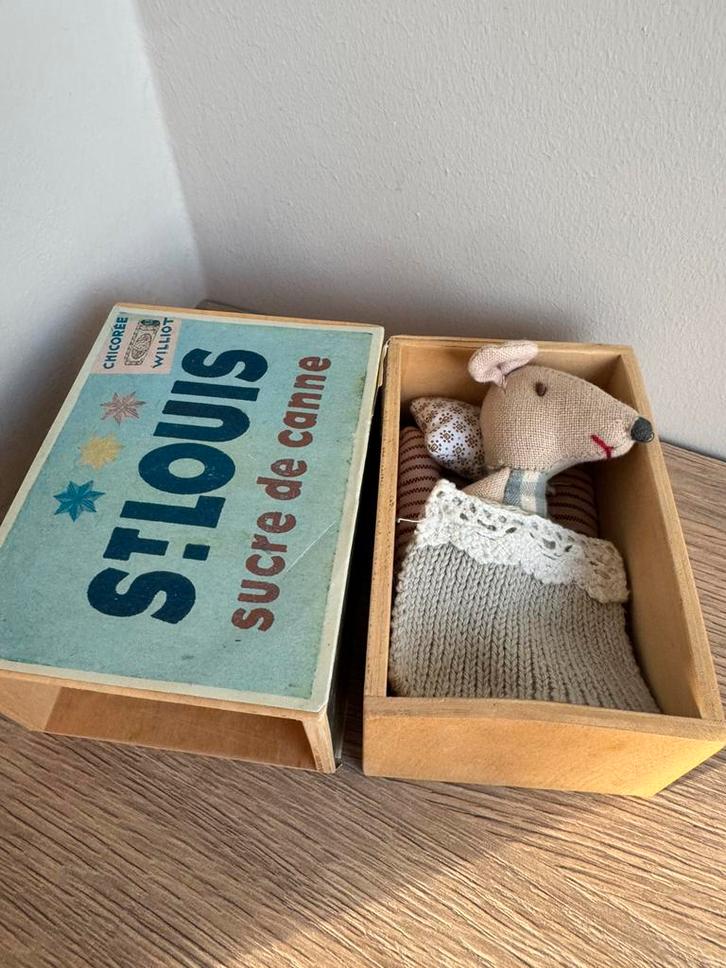 Maileg muis retired St Louis houten doosje, Verzamelen, Poppenhuizen en Toebehoren, Gebruikt, Poppenhuis, Ophalen of Verzenden