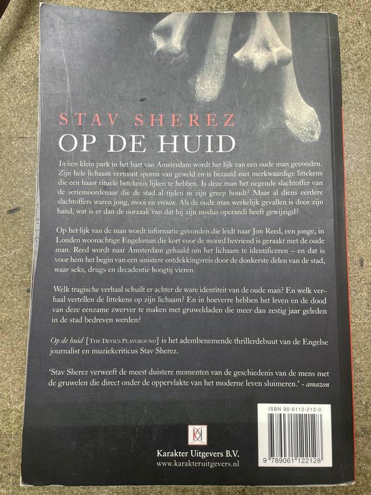 Op de Huid - Stav Sherez - Thriller, Boeken, Thrillers, Gelezen, Nederland, Ophalen of Verzenden