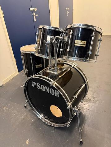Drumstel sonor force 1000 beschikbaar voor biedingen