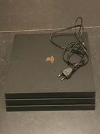 Playstation 4 pro 1tb met controller en bedrading, Spelcomputers en Games, Spelcomputers | Sony PlayStation 4, Ophalen, Zo goed als nieuw