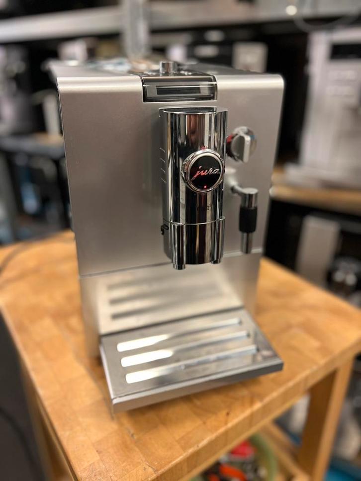 Jura ena 9, Witgoed en Apparatuur, Koffiezetapparaten, Zo goed als nieuw, Gemalen koffie, Koffiebonen, Koffiemachine, 10 kopjes of meer