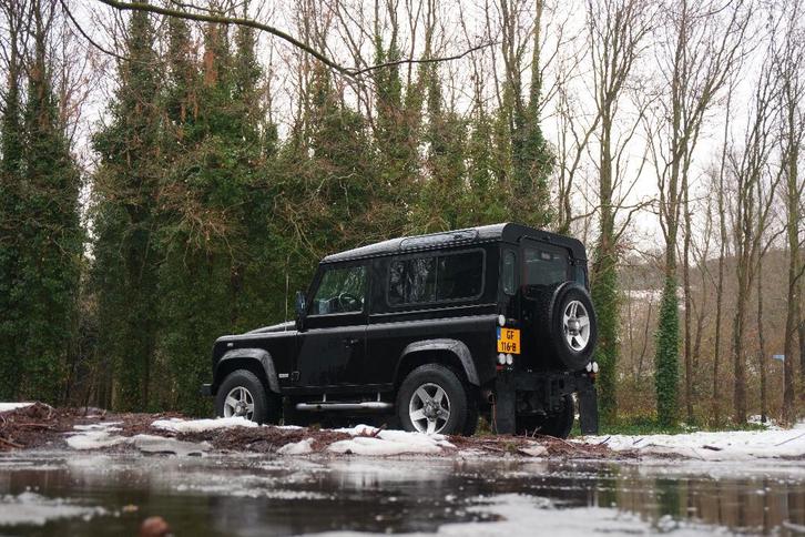 Land Rover Defender 2.4 TD 90 SW SVX 60 |90.085 km!|Recaro|, Auto's, Land Rover, Bedrijf, 4x4, ABS, Airconditioning, Alarm, Bluetooth