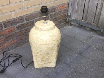 lampen voet beschikbaar voor biedingen