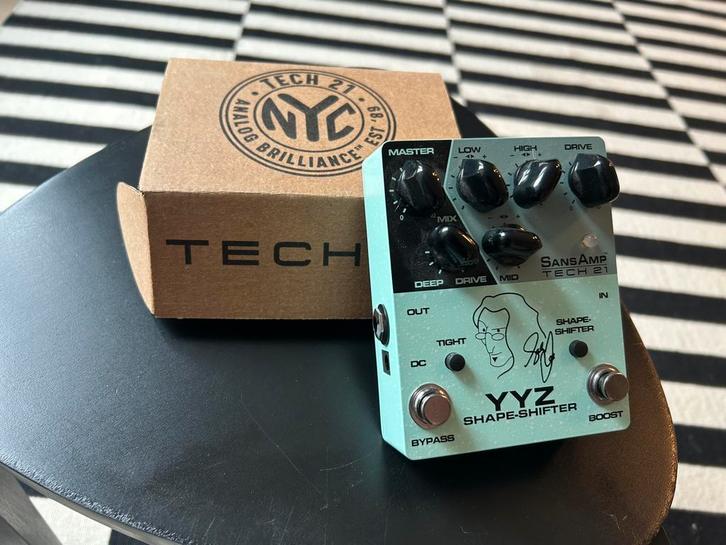 Tech 21 SansAmp Geddy Lee YYZ Preamp, Muziek en Instrumenten, Effecten, Zo goed als nieuw, Volume, Ophalen of Verzenden
