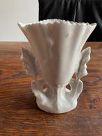 Bijzonder vaasje wit porselein Christian Fischer begin 1900, Antiek en Kunst, Verzenden
