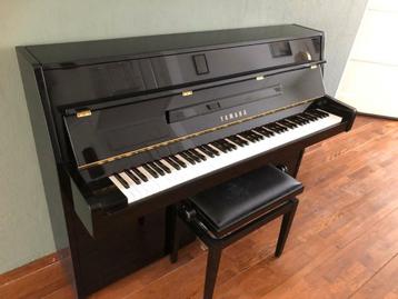 Yamaha Piano + Kruk - Goede Staat! beschikbaar voor biedingen