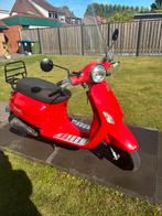 AGM Opknap Scooter - Rood, Ophalen, Gebruikt, Maximaal 25 km/u, Benzine