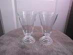 Twee glazen op voet, Glas of Glazen, Ophalen of Verzenden, Overige stijlen, Glas