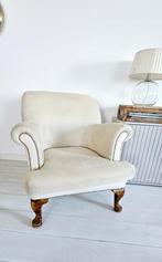 Stijlvolle vintage fauteuil in crème – gestoffeerd met houte, Ophalen, Hout, 75 tot 100 cm, Zo goed als nieuw