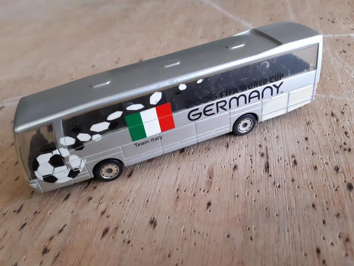 Spelersbus 2006 FIFA Worldcup Italië BNS Duitsland Zilver, Verzamelen, Sportartikelen en Voetbal, Gebruikt, Overige typen, Buitenlandse clubs