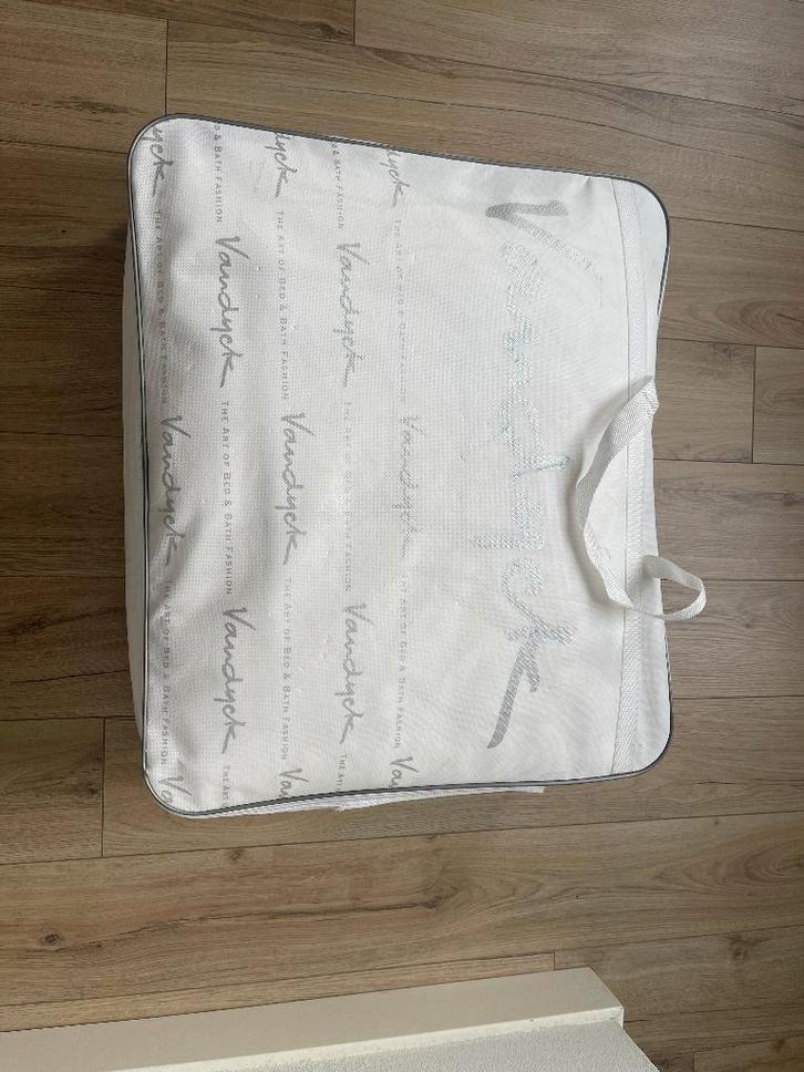 4 seizoenen dekbed 140 x 200 Vandyck, Huis en Inrichting, Slaapkamer | Beddengoed, Zo goed als nieuw, Deken of Dekbed, Eenpersoons