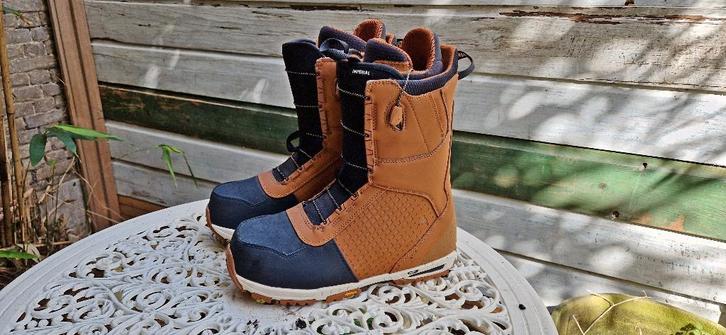 Burton Imperial boots 43.5 (als nieuw), Sport en Fitness, Snowboarden, Zo goed als nieuw, Schoenen, Ophalen of Verzenden