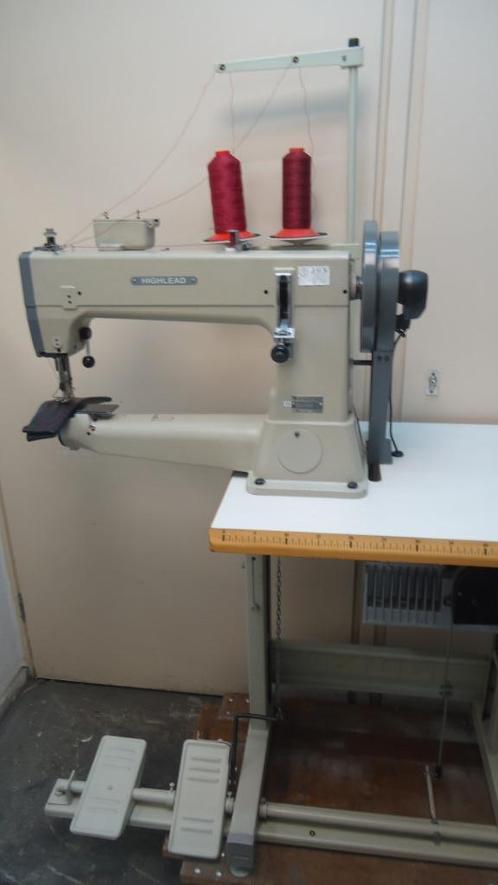 Industrie Naaimachine Highlead vrije arm 3 Voudig Transport, Hobby en Vrije tijd, Naaimachines en Toebehoren, Gebruikt, Naaimachine