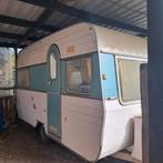 UNIEKE Compacte KIP caravan UIT 1972!, Standaardzit, Particulier, 4 tot 5 meter, Koelkast