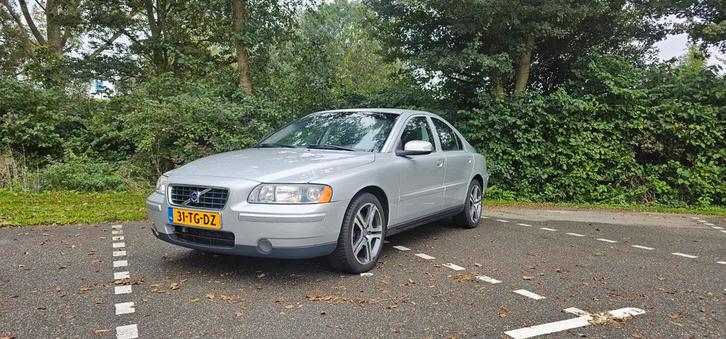 Volvo S60 2.0 T 5 cilinder NAP Grijs, Auto's, Volvo, Particulier, S60, ABS, Airbags, Airconditioning, Alarm, Bluetooth, Boordcomputer