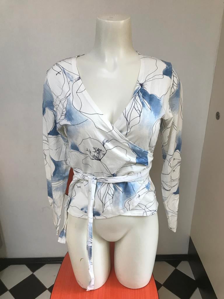 Carla c Stockholm wikkelvestje wikkel vest overslag blauw m, Kleding | Dames, Truien en Vesten, Zo goed als nieuw, Maat 38/40 (M)