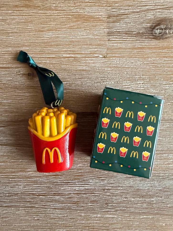 McDonalds Kerstbal Frietjes - Nieuw!, Diversen, Kerst, Nieuw, Ophalen of Verzenden