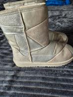 Uggs maat 36, Kleding | Dames, Ophalen of Verzenden, Zo goed als nieuw, Zwart