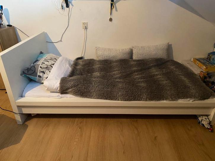 Ikea Malm bed - eenpersoonsbed incl lattenbodem, Huis en Inrichting, Slaapkamer | Bedden, Gebruikt, Eenpersoons, 100 cm, 210 cm