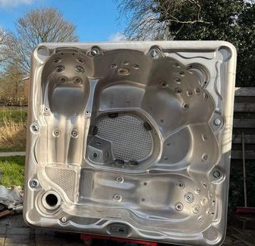 ❤️‍🔥 JACUZZI SPA ❤️‍🔥 GEBRUIKT ❤️‍🔥 beschikbaar voor biedingen