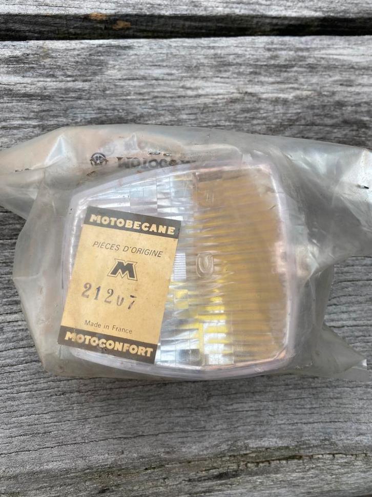 Mobylette Motobecane koplamp., Motoren, Tuning en Styling, Ophalen of Verzenden