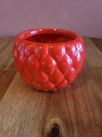Leuke rode aardbeien bloempot, Aardewerk of Porselein, Ophalen of Verzenden, Zo goed als nieuw, Minder dan 50 cm