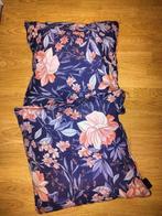 Madison sierkussen met bloemenmotief, Huis en Inrichting, Woonaccessoires | Kussens, Ophalen, Zo goed als nieuw, Overige kleuren