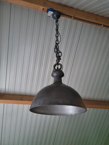 Industriële Hanglamp / Tafellamp  beschikbaar voor biedingen