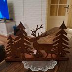 Kerst Tafereel Roestkleur  Hert met Bomen 30x18x7 cm, Diversen, Kerst, Ophalen of Verzenden
