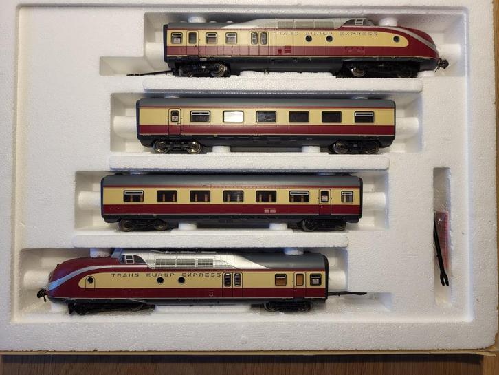 Roco VT11.5 sets 43851 en 43903. Digitaal, Wisselstroom, Hobby en Vrije tijd, Modeltreinen | H0, Gebruikt, Treinset, Wisselstroom