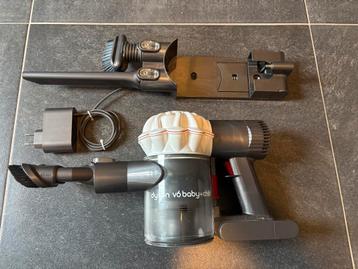 Nette Dyson kruimeldief stofzuiger V6 Baby+Child beschikbaar voor biedingen