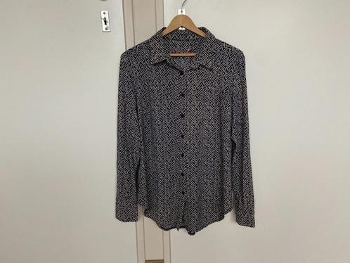 Leuk, zwart witte blouse maat 40, Kleding | Dames, Blouses en Tunieken, Zo goed als nieuw, Maat 38/40 (M), Zwart, Ophalen of Verzenden