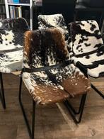 4x Stoelen met Koeienhuid - Kuipmodel, Zwart Onderstel, Antiek en Kunst, Ophalen