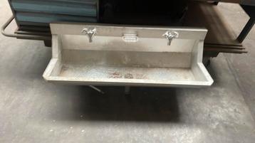 Wastrog Aluminium circa : 120brx60Ho (zie omschrijving) beschikbaar voor biedingen