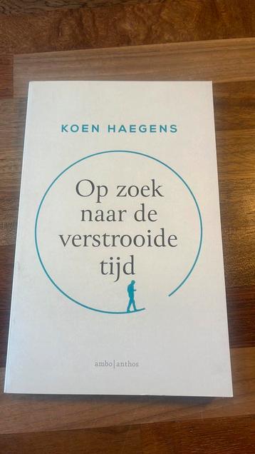 Op zoek naar de verstrooide tijd beschikbaar voor biedingen