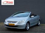 Peugeot 307 CC 2.0-16V NETTE AUTO! LEER! CRUISE! CLIMA! 4 SE, Gebruikt, Zwart, 4 cilinders, Cabriolet
