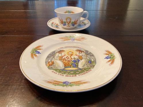 Antieke communie set P. Regout (ca. 1900)., Antiek en Kunst, Antiek | Servies los, Ophalen of Verzenden