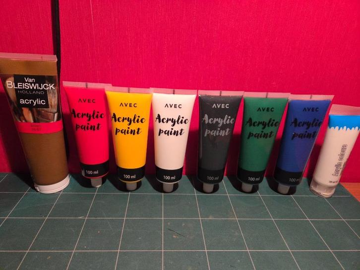 AVEC Acrylverf 7 grote tubes van 100ml, Hobby en Vrije tijd, Schilderen, Zo goed als nieuw, Acrylverf, Ophalen of Verzenden