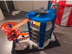 Hot wheels garage, Kinderen en Baby's, Speelgoed | Racebanen, Ophalen, Gebruikt, Zelf te bouwen, Hot Wheels