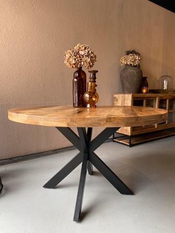 ⚠️OP=OP⚠️-50% Korting İndustriële Eettafel YURA Mangohout!🤩 beschikbaar voor biedingen