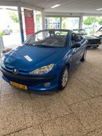 Peugeot 206 2.0 16V CC 2003 Blauw ( 2de eigenaar)., Auto's, Peugeot, 47 €/maand, Origineel Nederlands, Te koop, Benzine