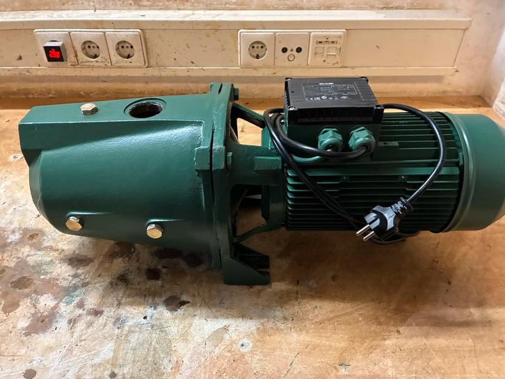 DAB JET 300M 230 Volt waterpomp 10,5m3, Tuin en Terras, Waterpompen, Zo goed als nieuw, Elektrisch, Beregeningspomp, Ophalen