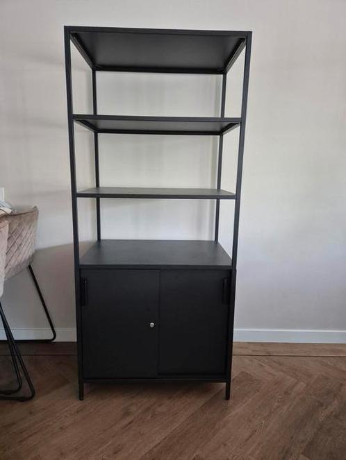 Metalen opbergkast 80x55x180 (lxbxh), Huis en Inrichting, Kasten | Lockerkasten, Zo goed als nieuw, Ophalen