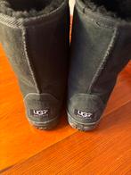 Zwarte UGG Laarzen, half hoog, maat 38, Kleding | Dames, UGG, Zwart, Lage of Enkellaarzen, Ophalen of Verzenden