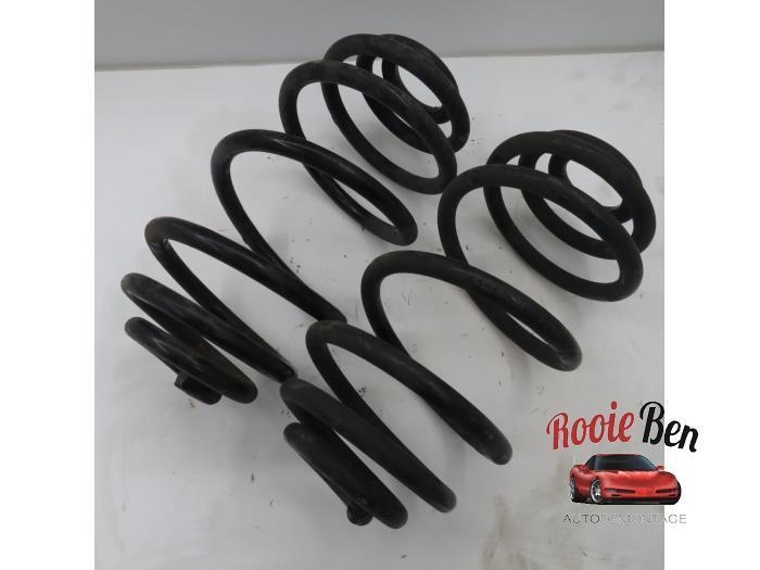 Schroefveer achter van een Opel Zafira, Auto-onderdelen, Ophanging en Onderstel, Opel, Gebruikt, 3 maanden garantie, Ophalen of Verzenden