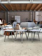 Ahrend Revolt Chair gestoffeerd, Friso Kramer (voorraad: 3), Huis en Inrichting, Stoelen, Ophalen, Gebruikt, Metaal, Vintage